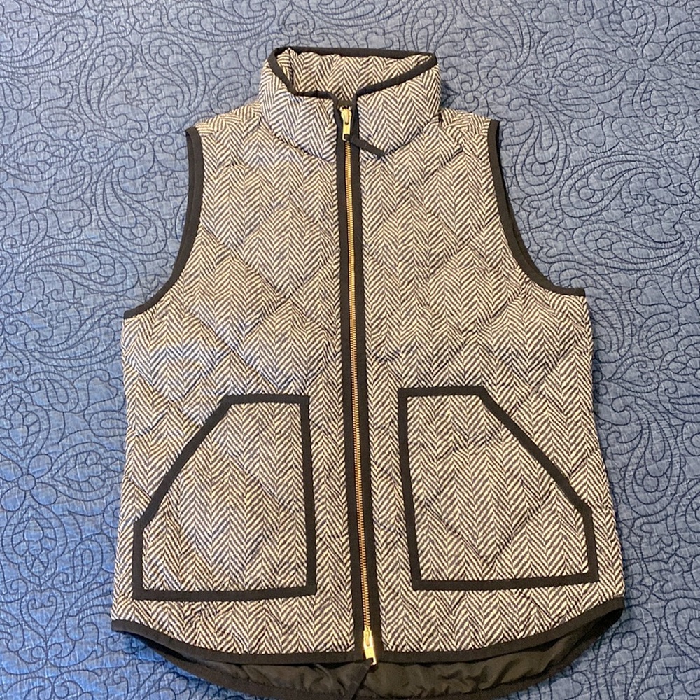 EUC JCrew Puffy Puffer Vest Herringbone Black and White Size XS